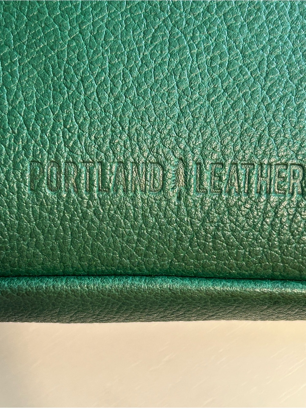 Portland Leather Scarlet Sling Bag in Bacalar - Picture 13 of 16
